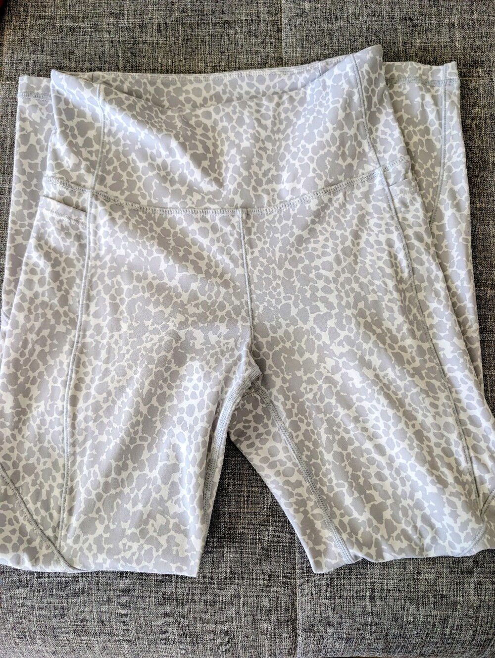 DOYOUEVEN Excel+ Pants Grey Cheetah Small